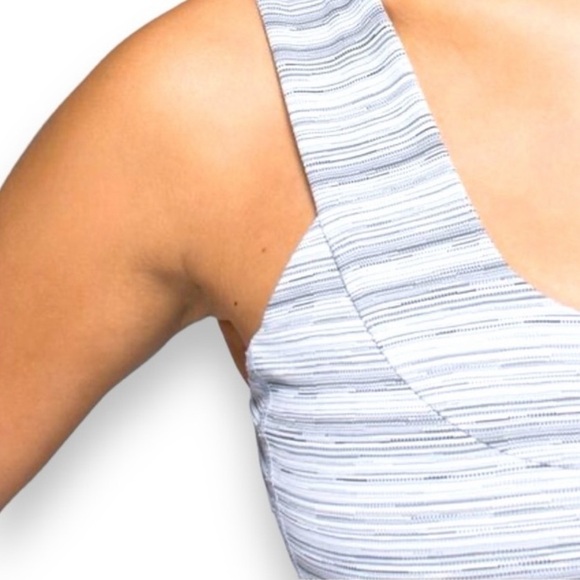 Lululemon Scoop Neck Low Back Mini Cyber Stripe White Silver Fox Tank 10 - Picture 15 of 16